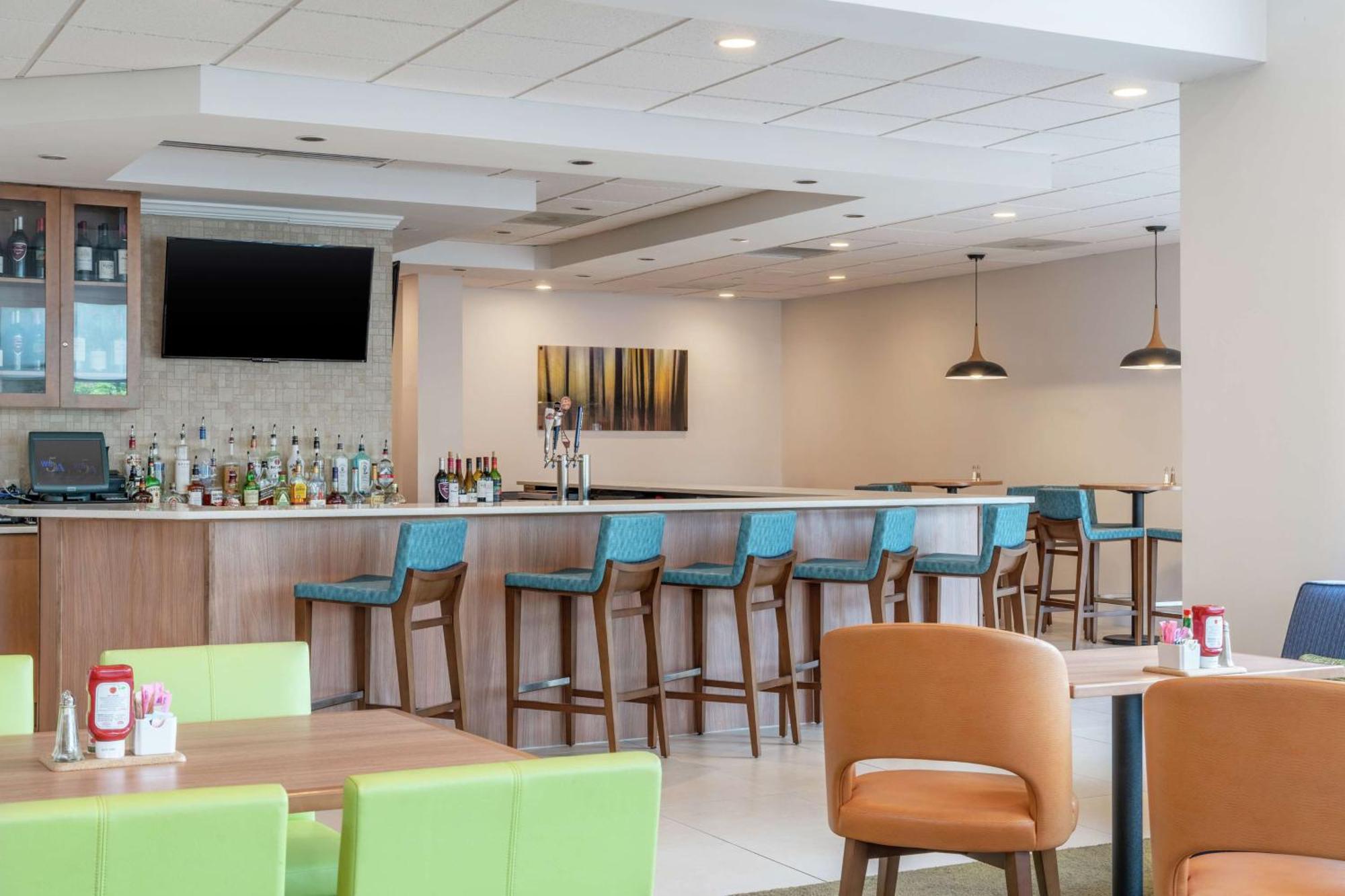 Hilton Garden Inn Morgantown Esterno foto
